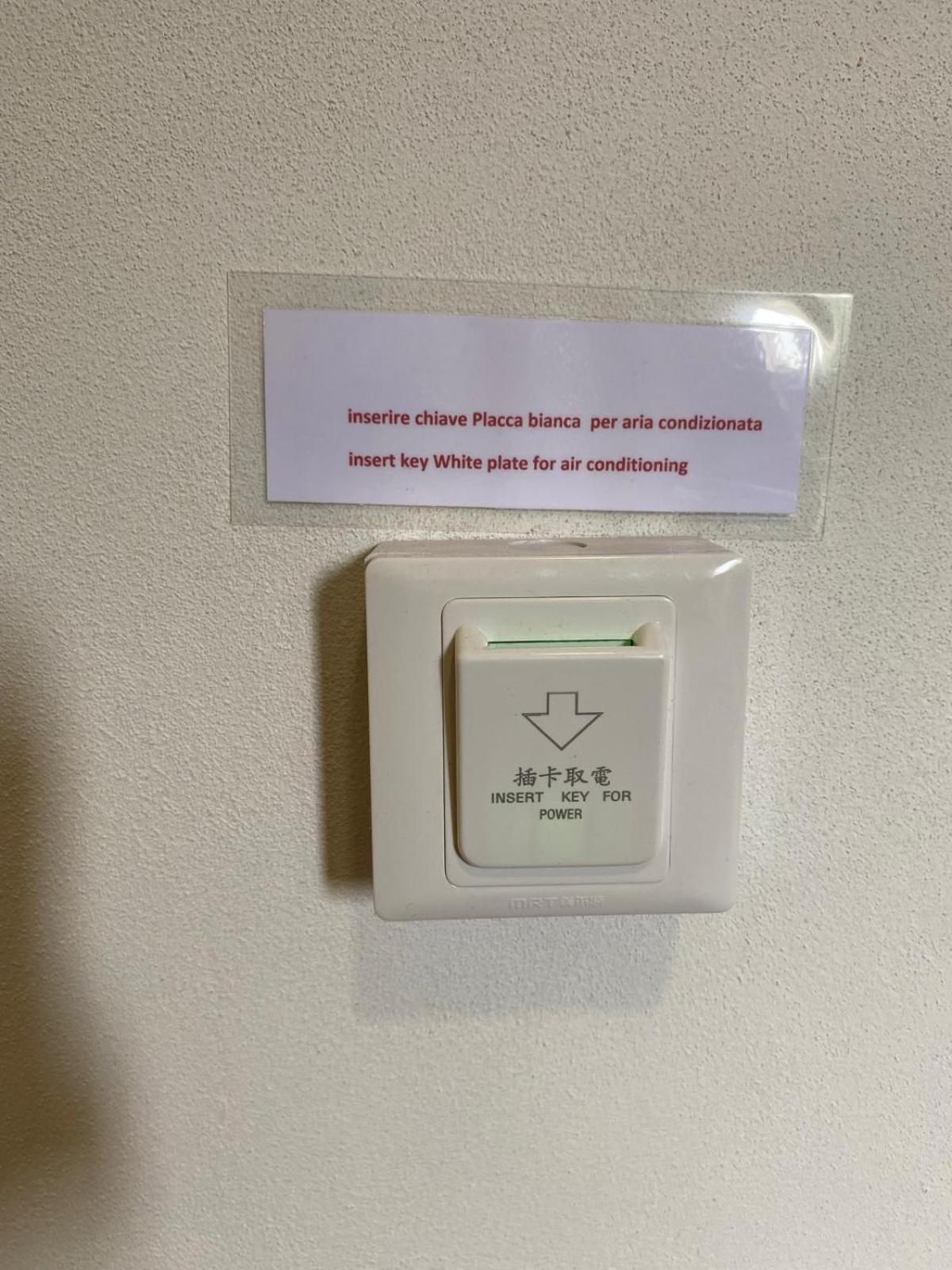 מלון קומו Megaride'S Dependance מראה חיצוני תמונה